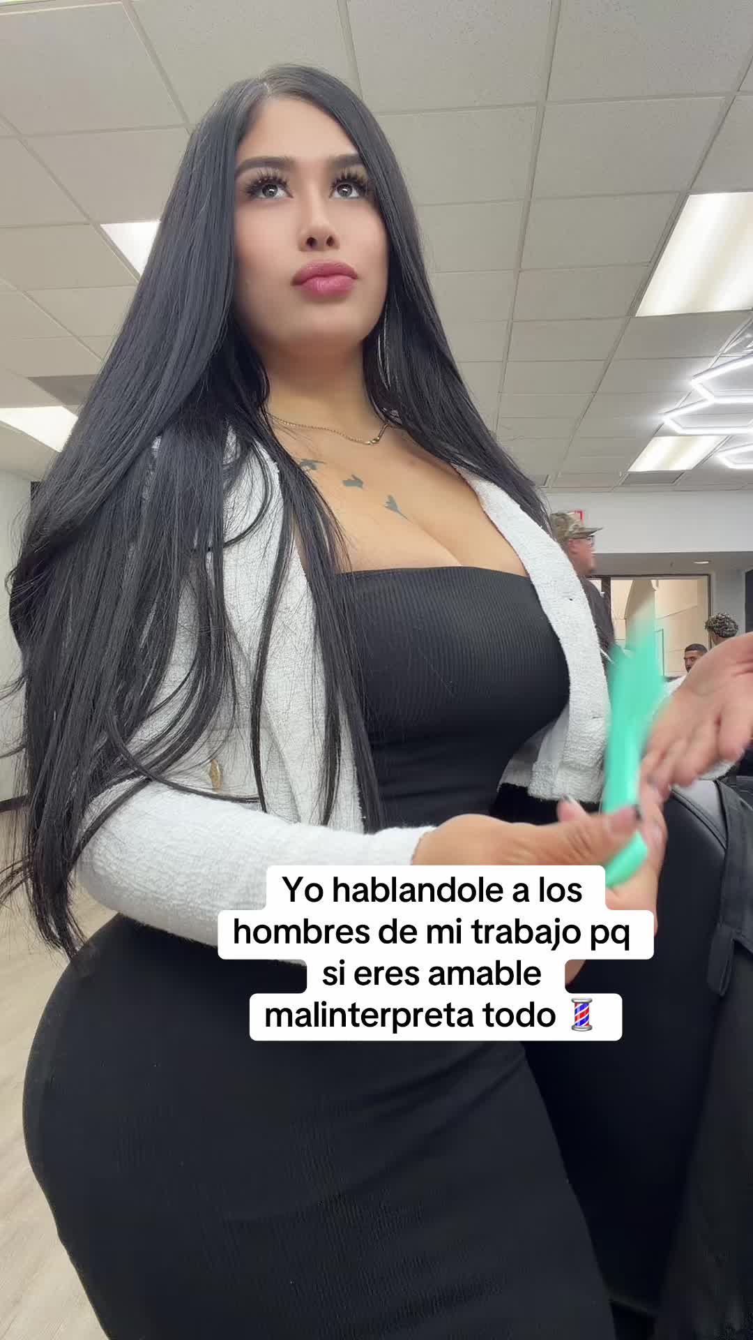@honeybarber_