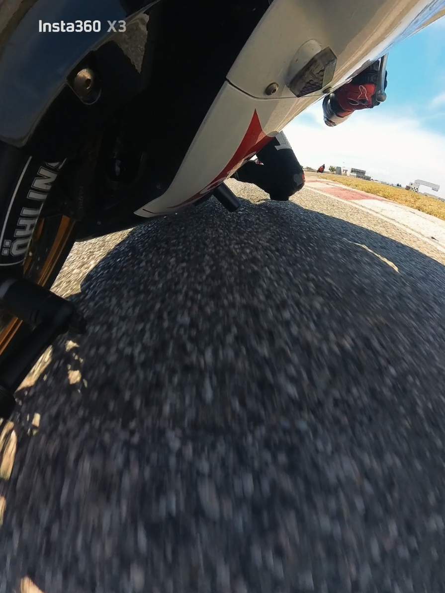 @happy2wheels🏍️