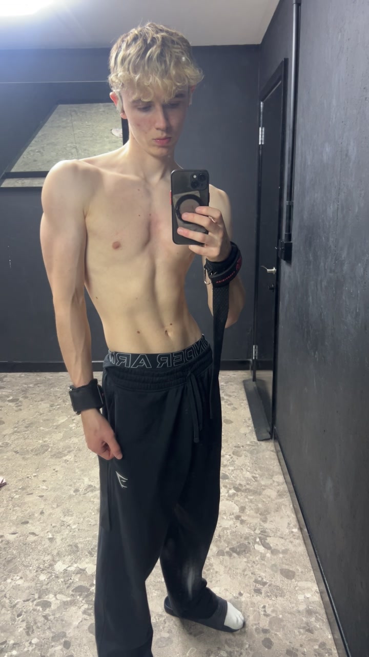 @zhallo