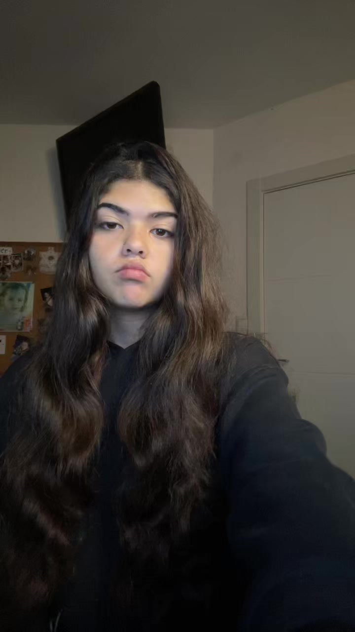 @𝓵𝓲𝓷𝓸𝔂 𝓿𝓪𝓵𝓭