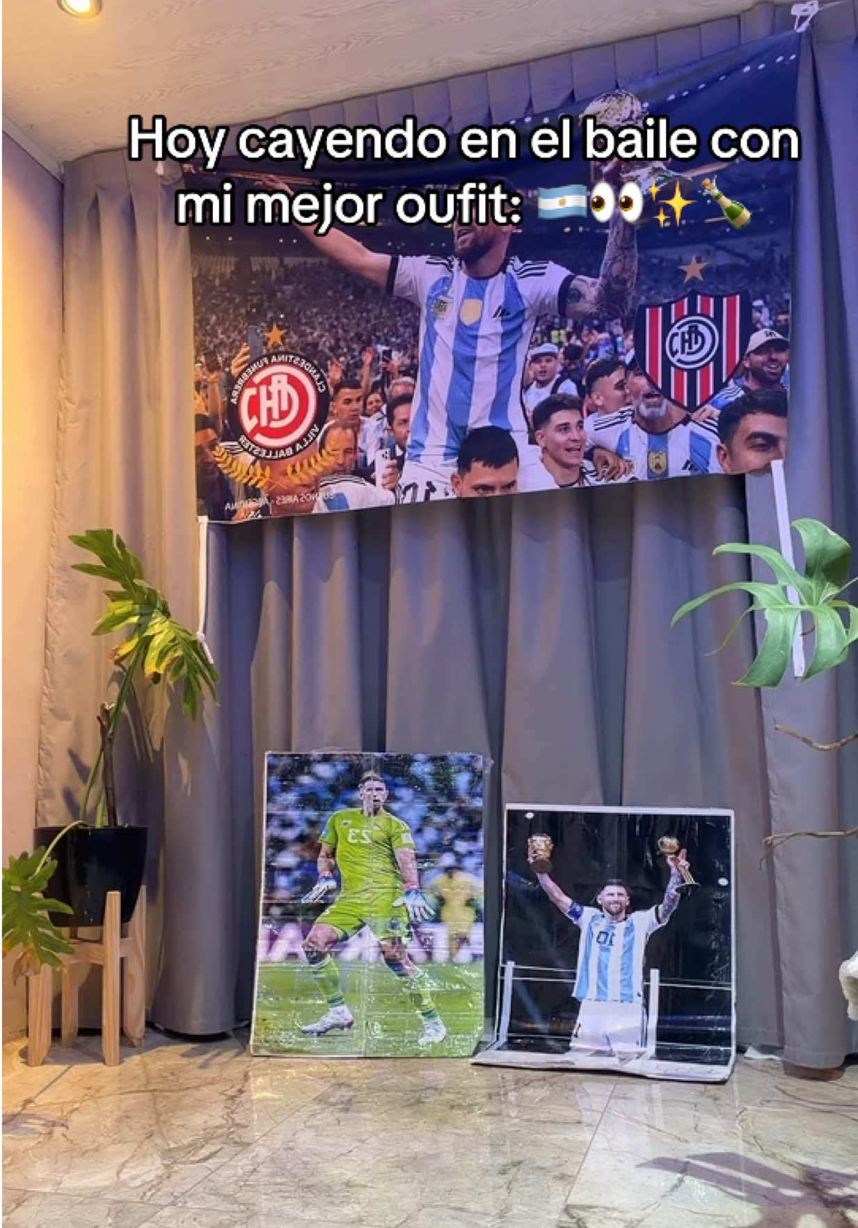 @La Moni