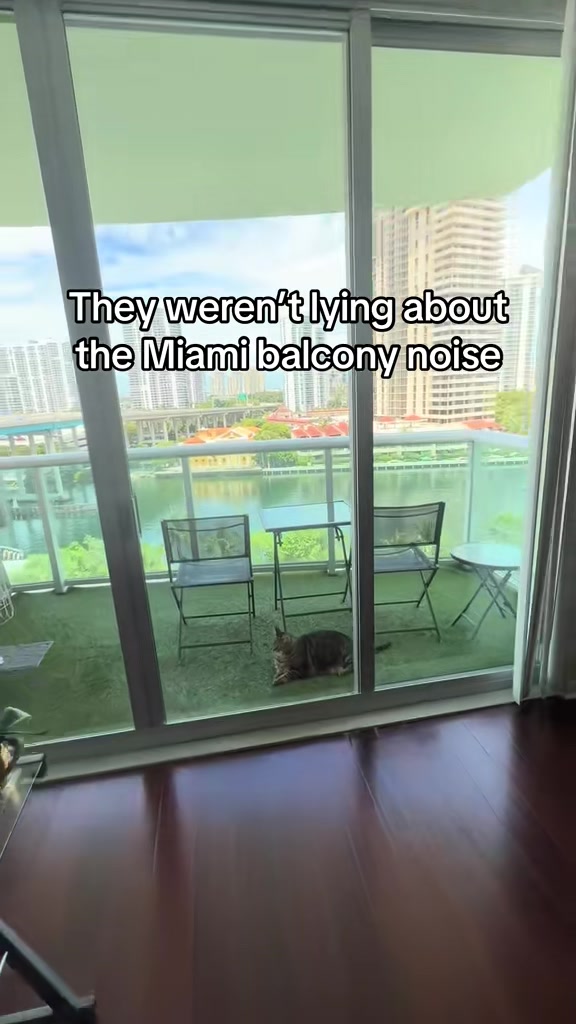 @Fernandasellsmiami ๐