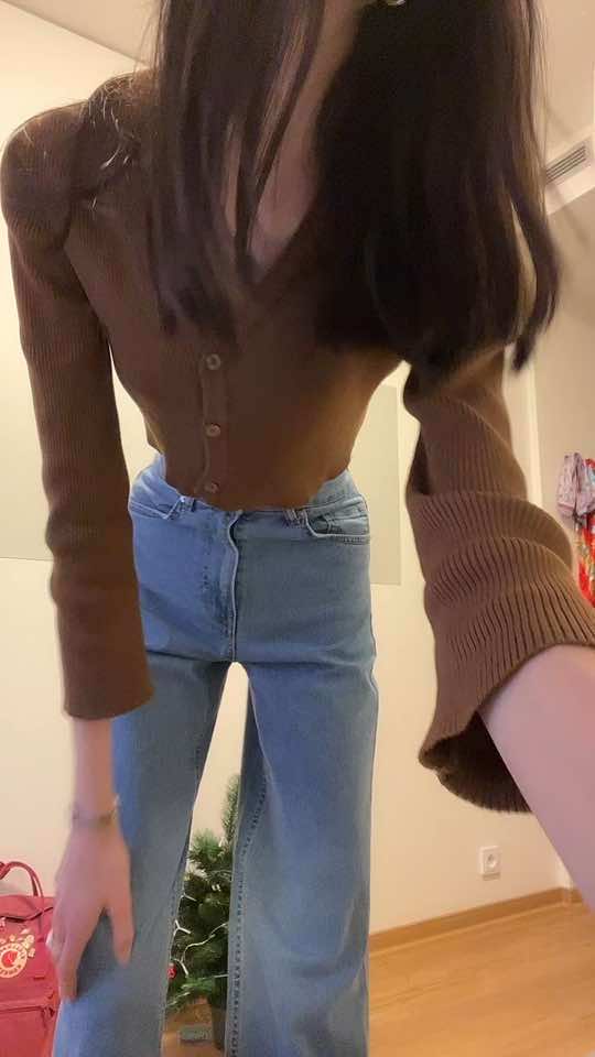 @jeanieefrances