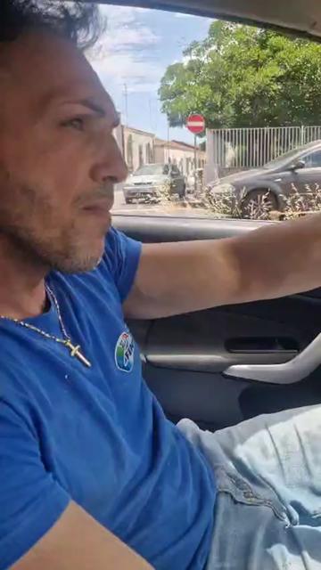 @alessandro
