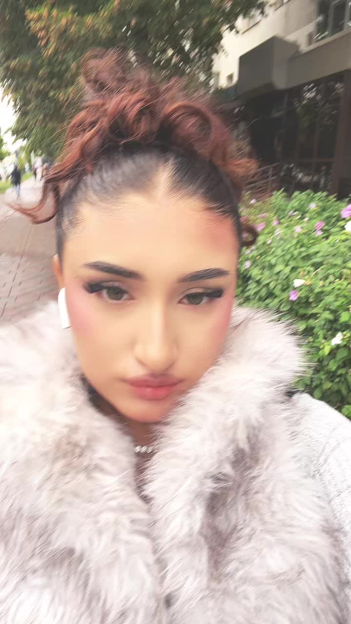 @Larissa Ioana