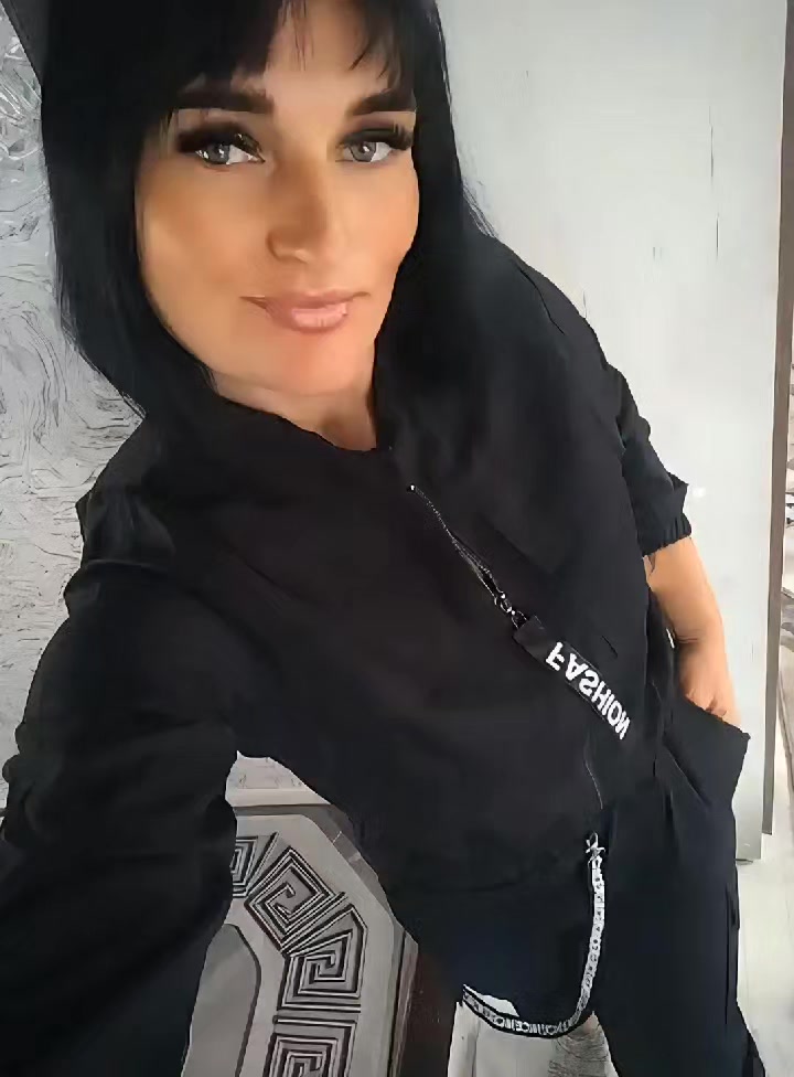 @Vera