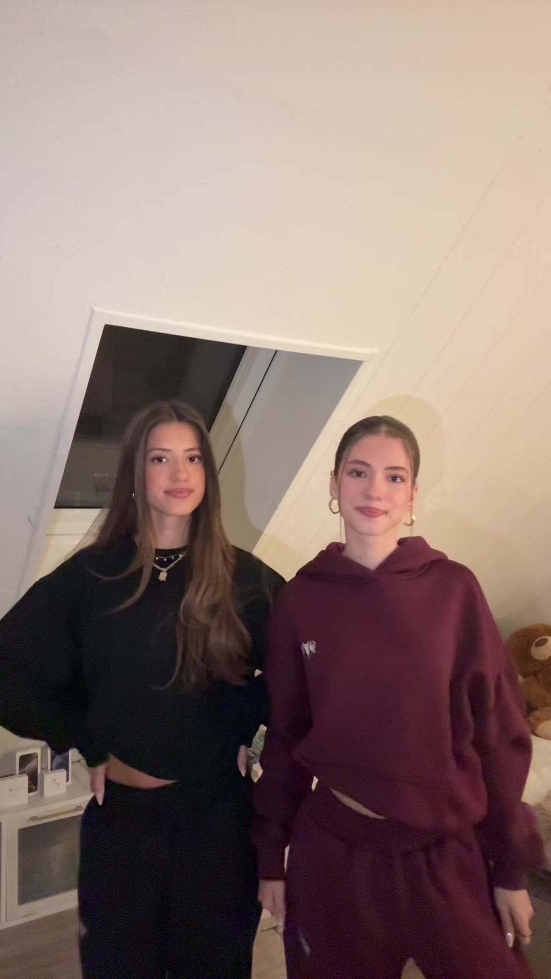 @𝐬𝐚𝐫𝐚