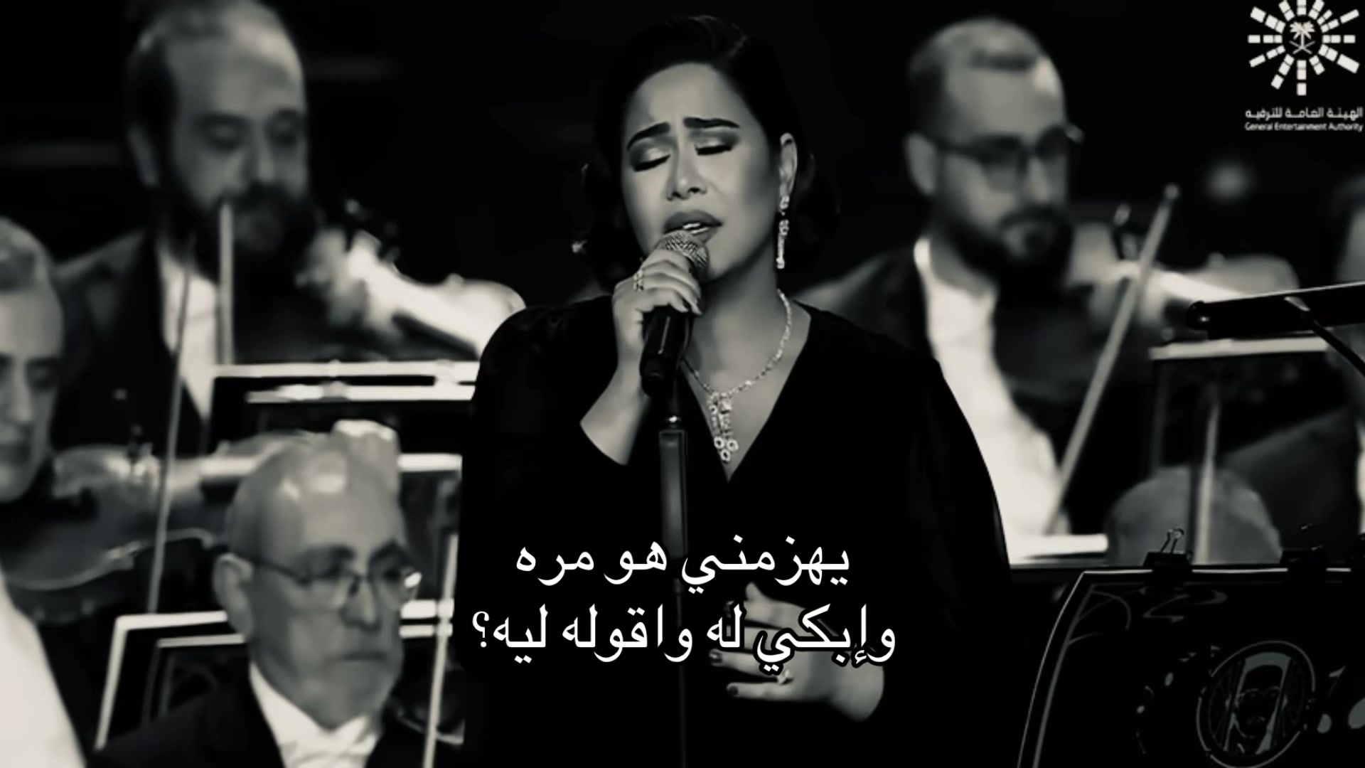 @8nmia