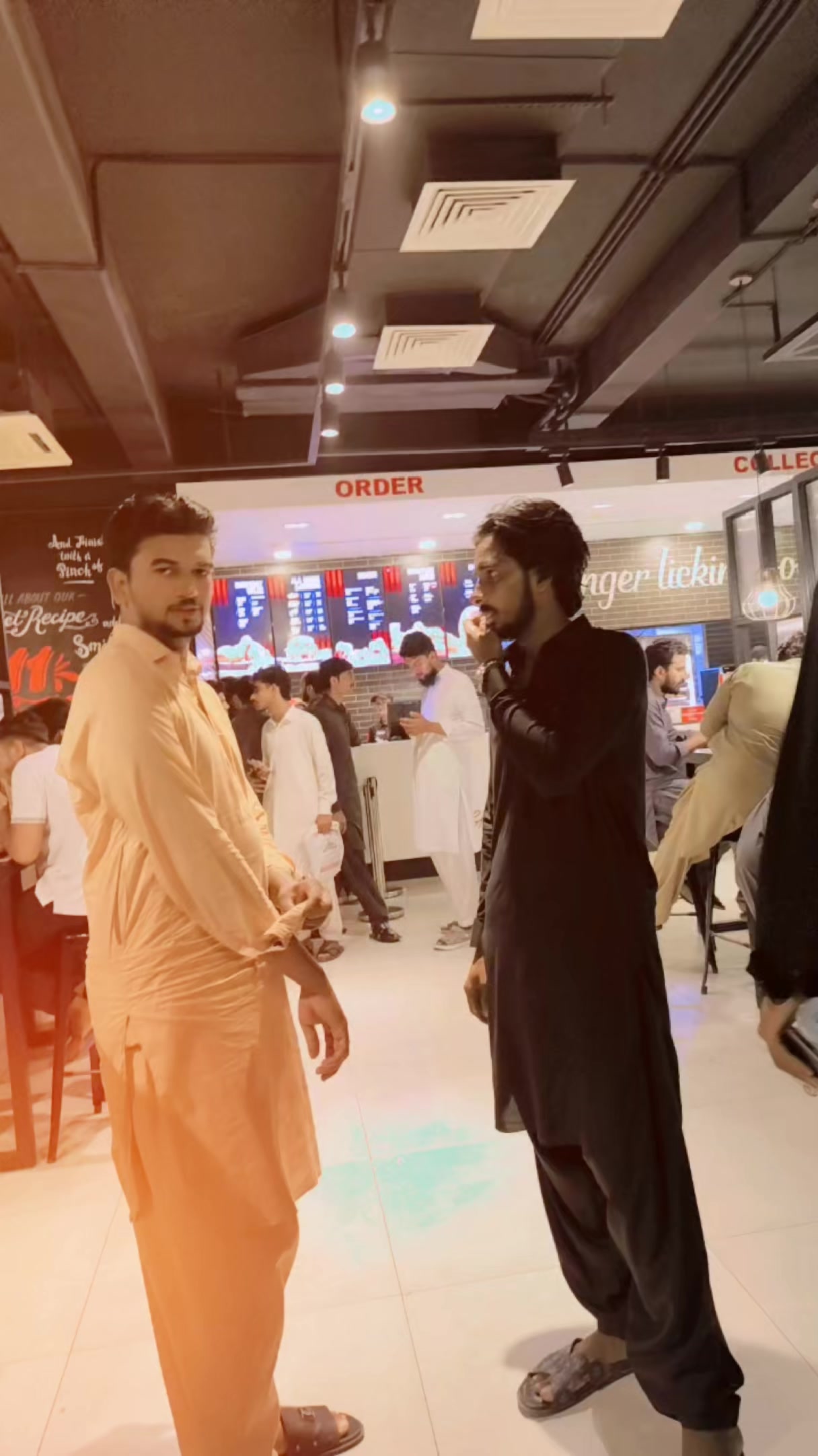 @Uمairملک🦅🥷