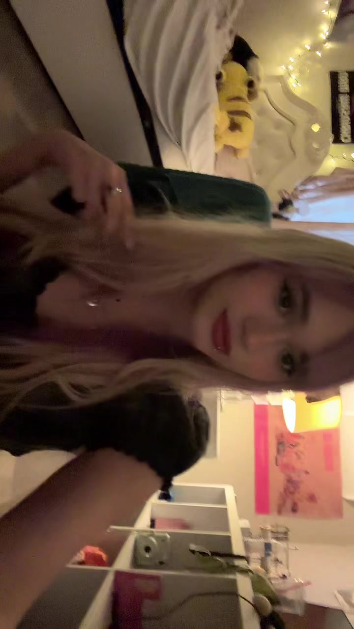 @dinopawwz