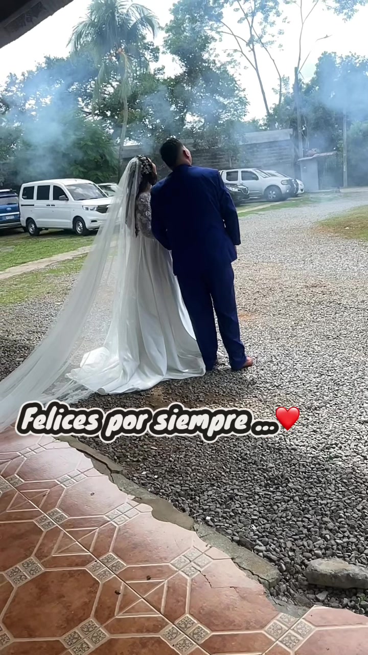 @Carolinavargass0440
