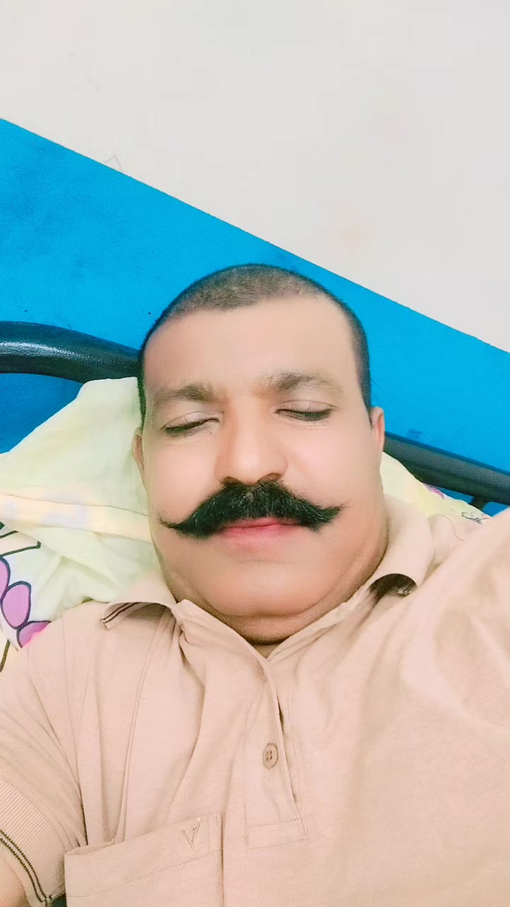 @Rakesh tanwar R.J 18