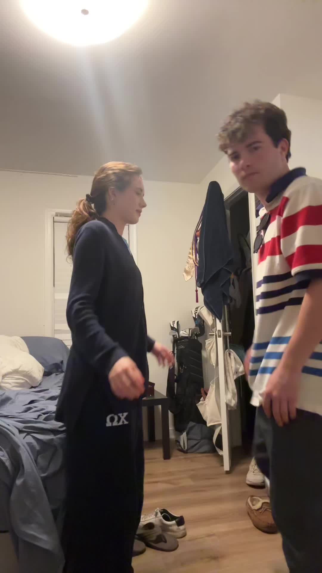 @🥸