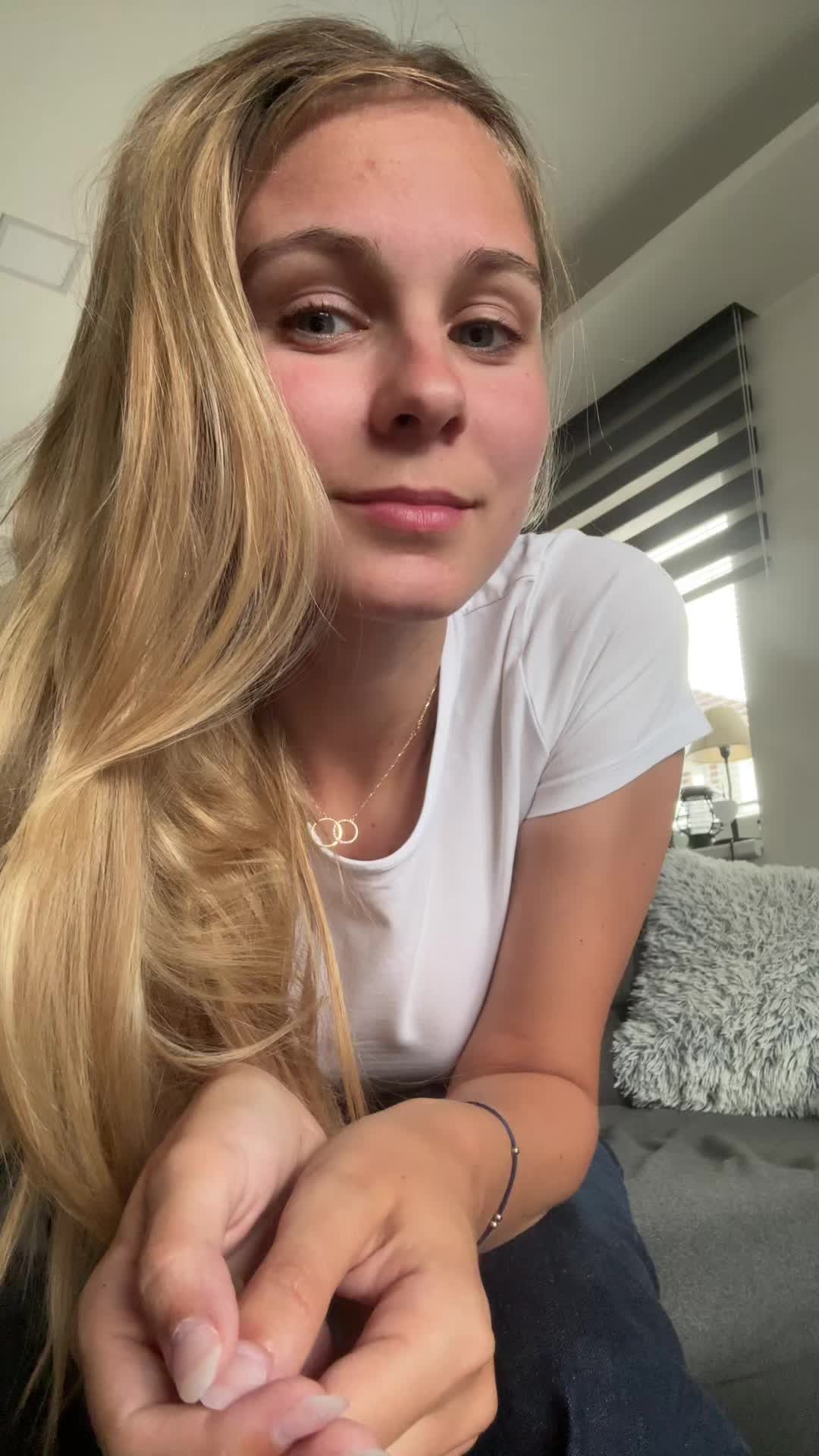 @deinevikus