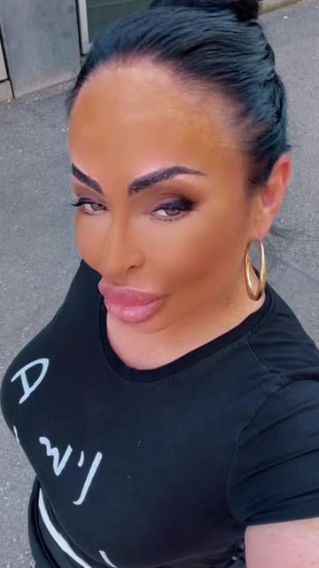 @Mrs_Baal_