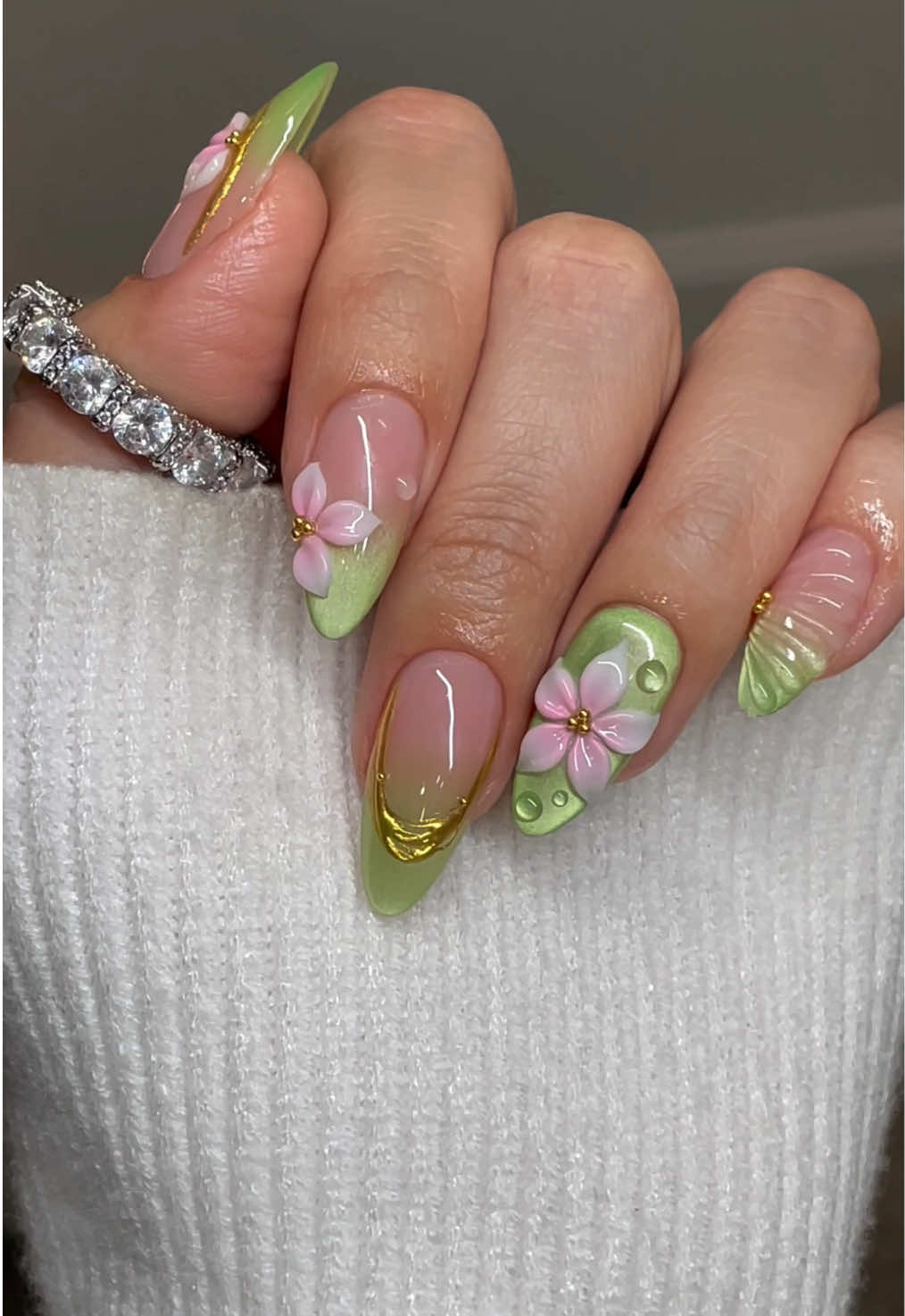 @NailzKatKat