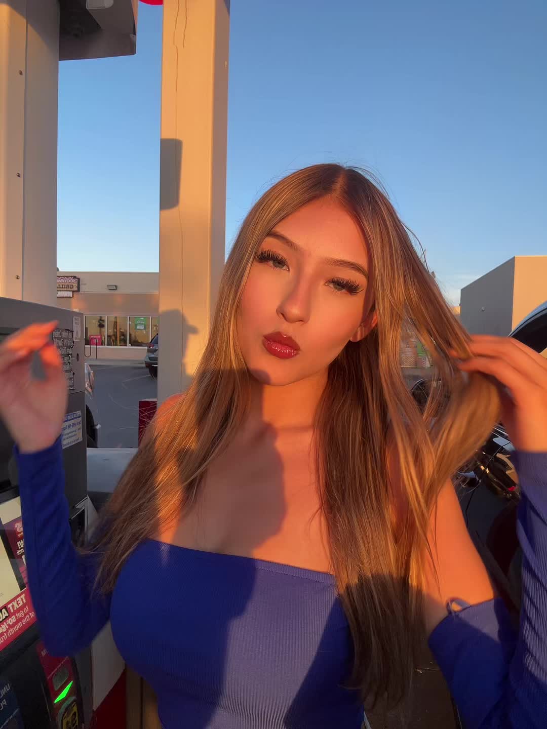 @𝓜