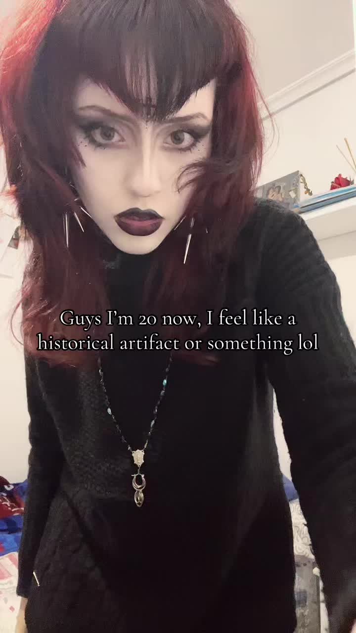 @thatgirlobsessedwithcats