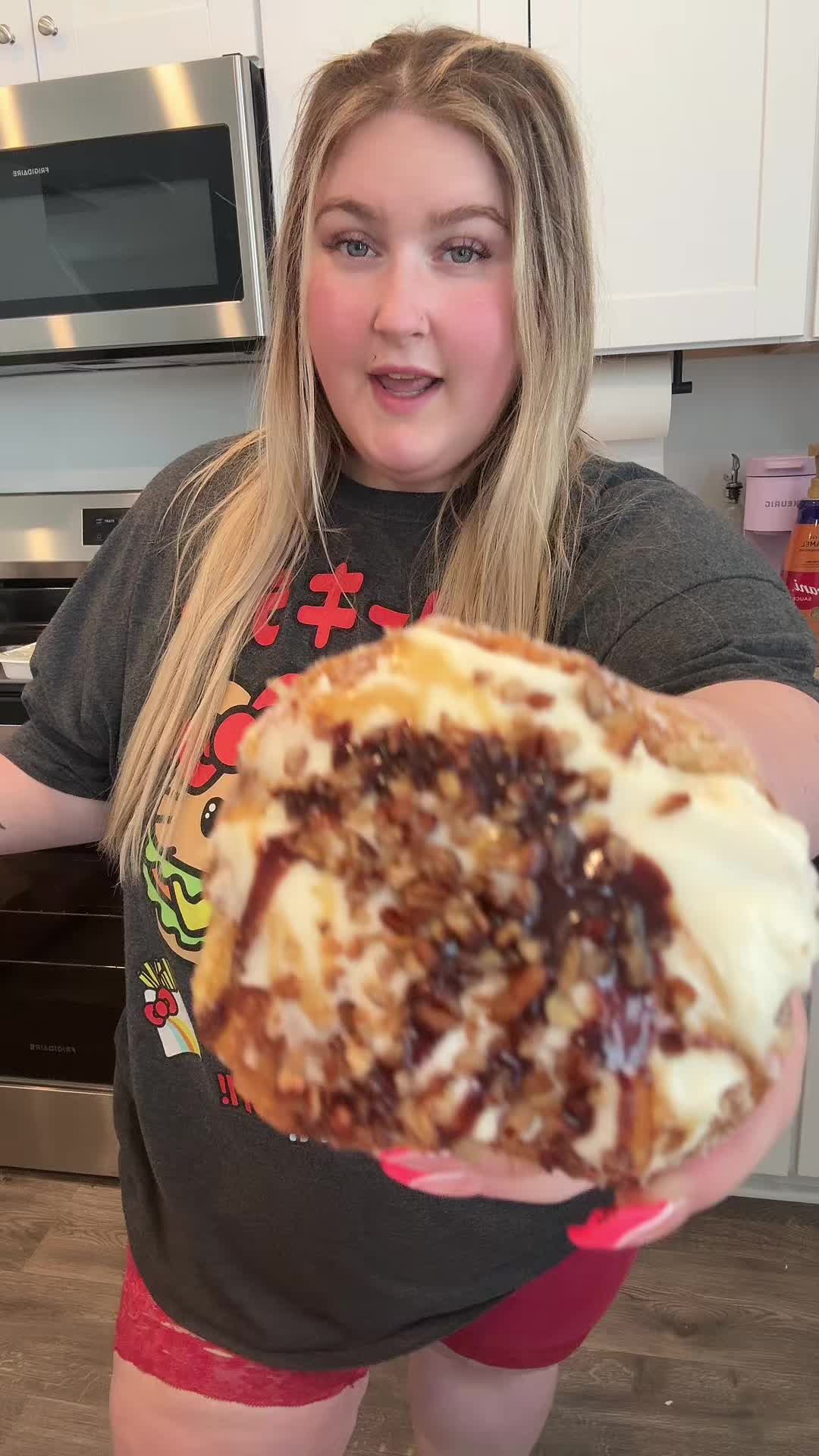 @brandileighsnacks 🍩