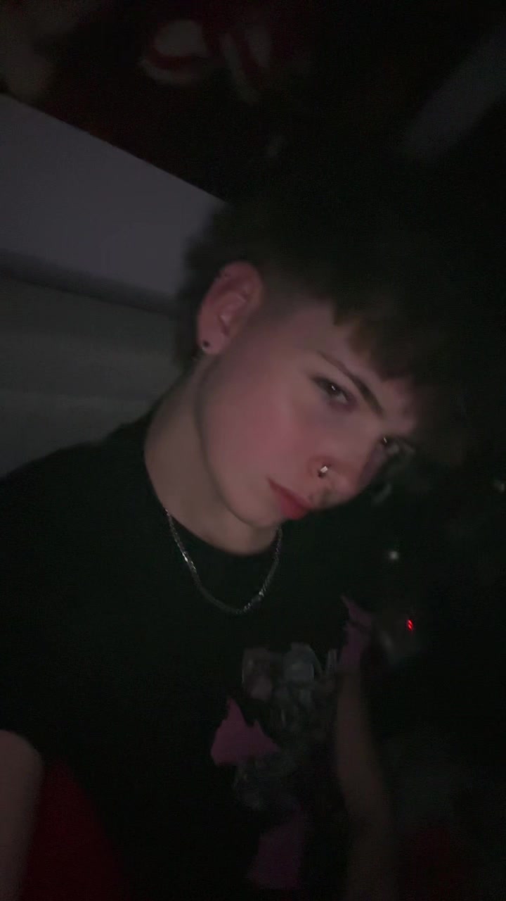 @✟