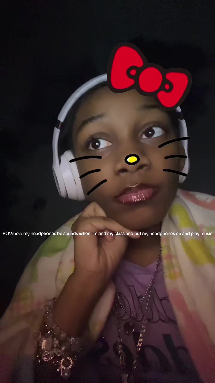 @aprettygirlspublicspam_1