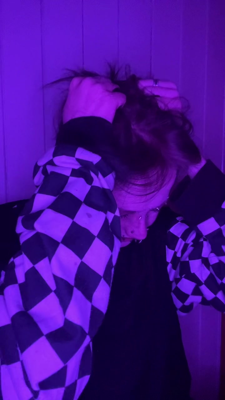@𝕊𝕙𝕖𝕝𝕝𝕪 𝕚𝕟 𝕓𝕝𝕒𝕔𝕜