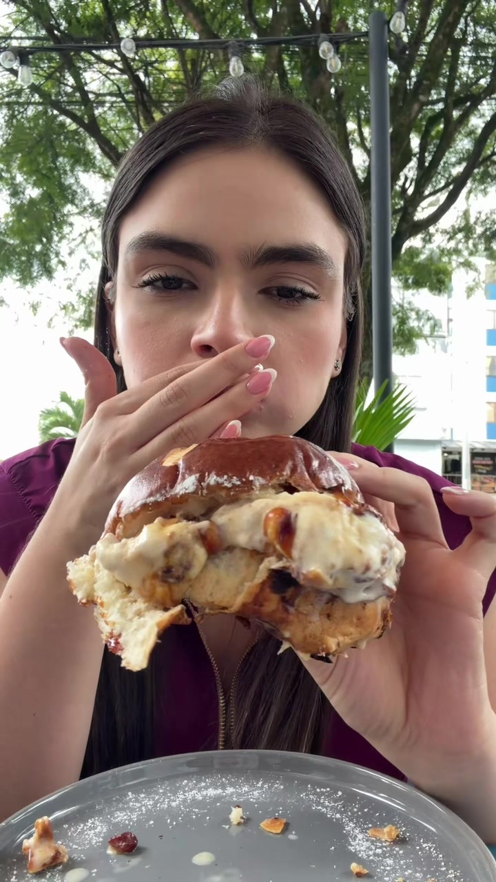 @Camila Echeverri