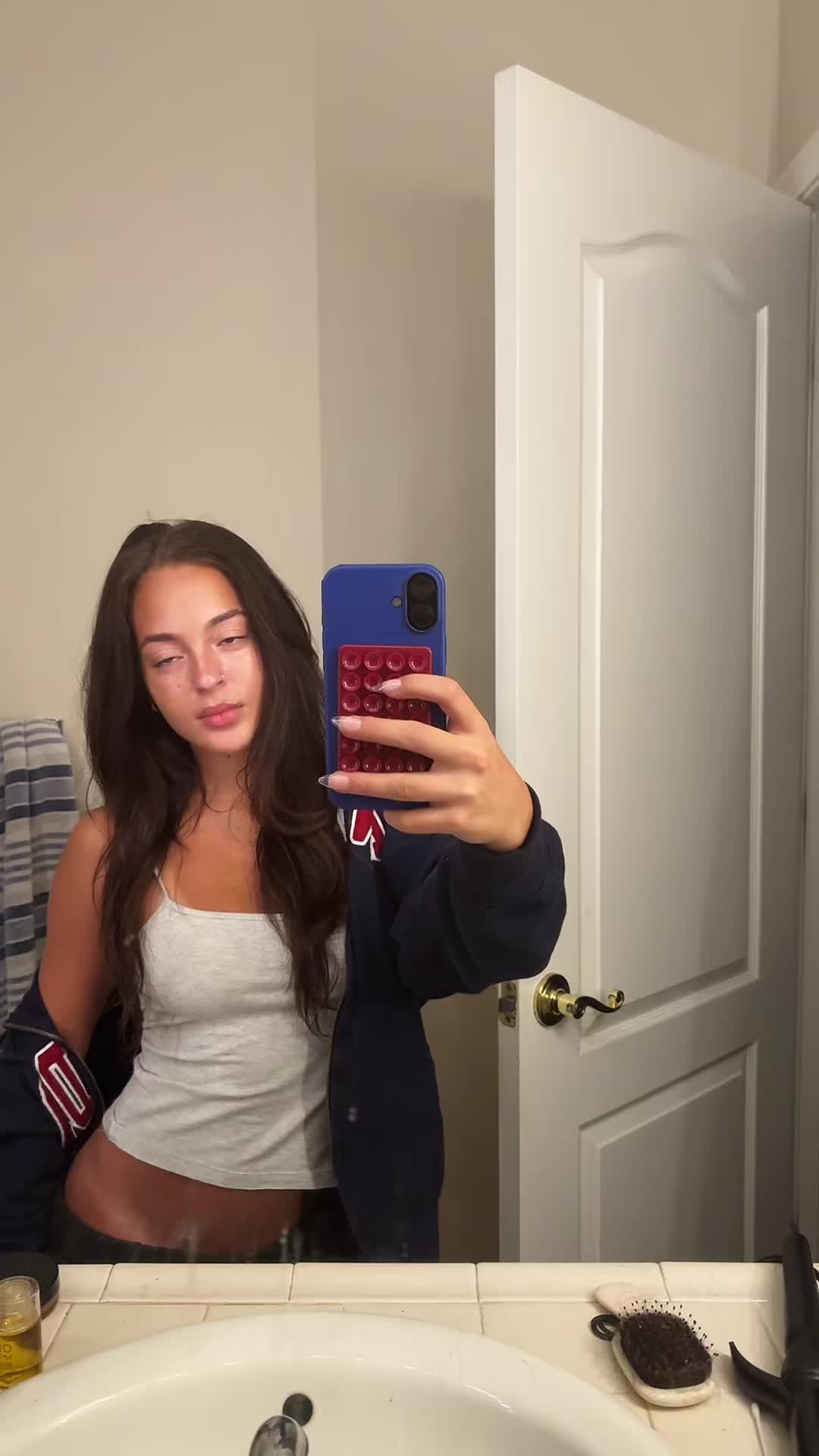 @nicolette