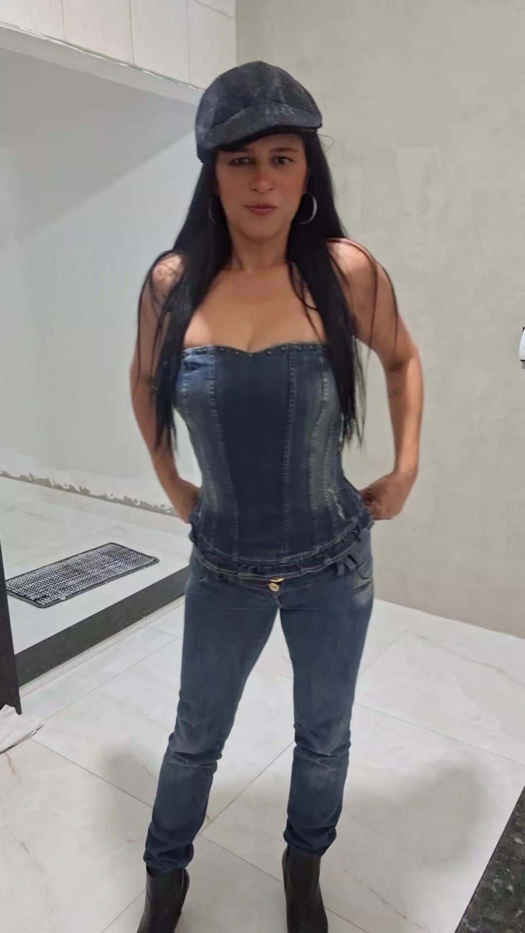 @Elô