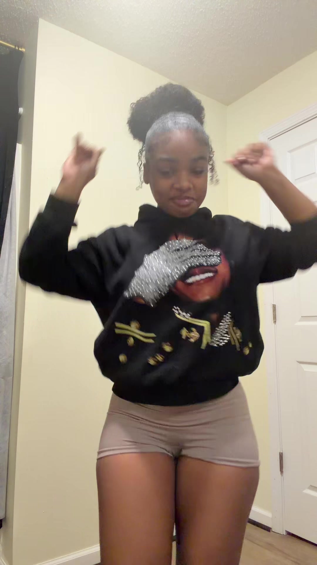 @Caziyah 😚🖤