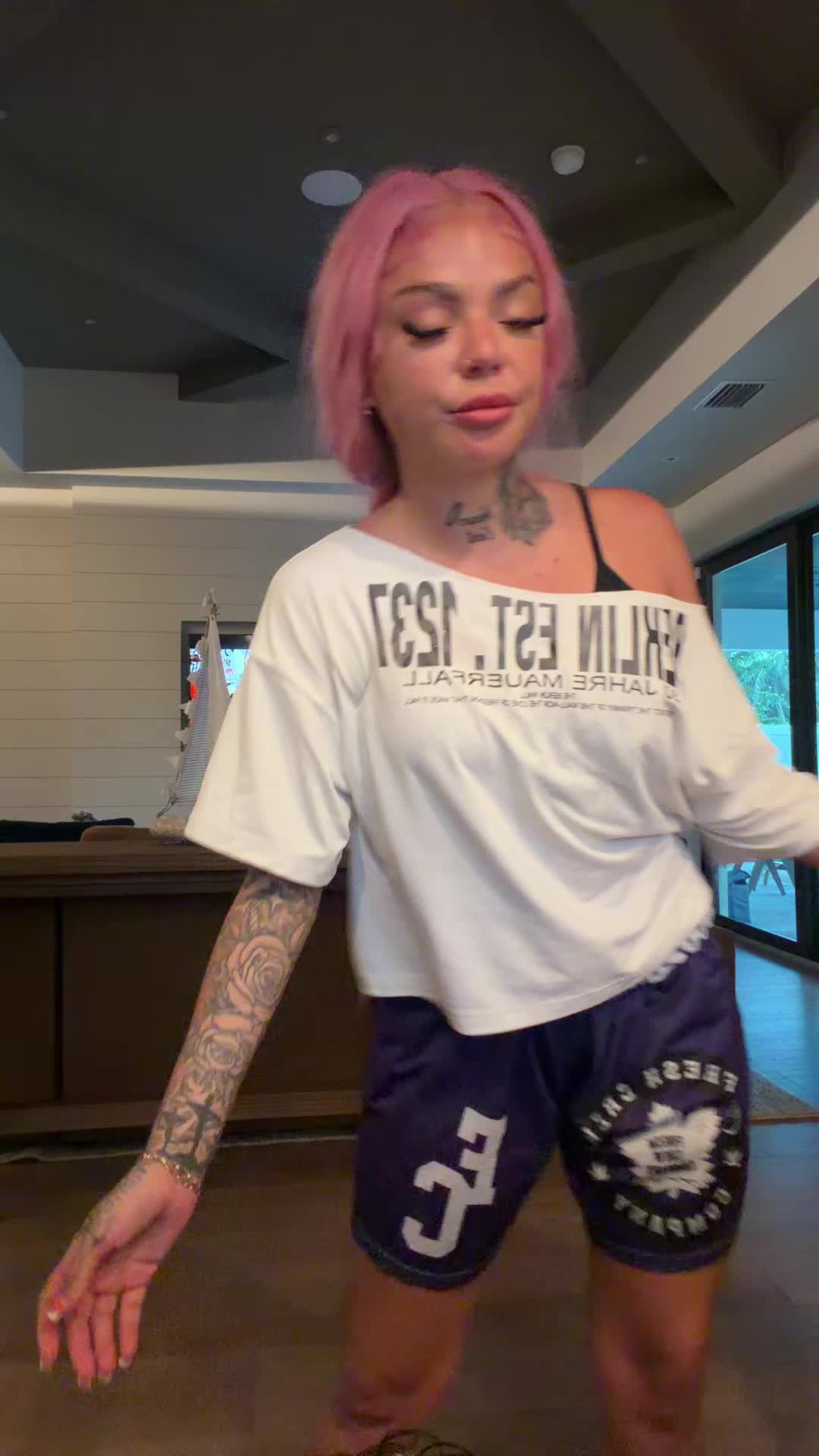 @Julieee🍒