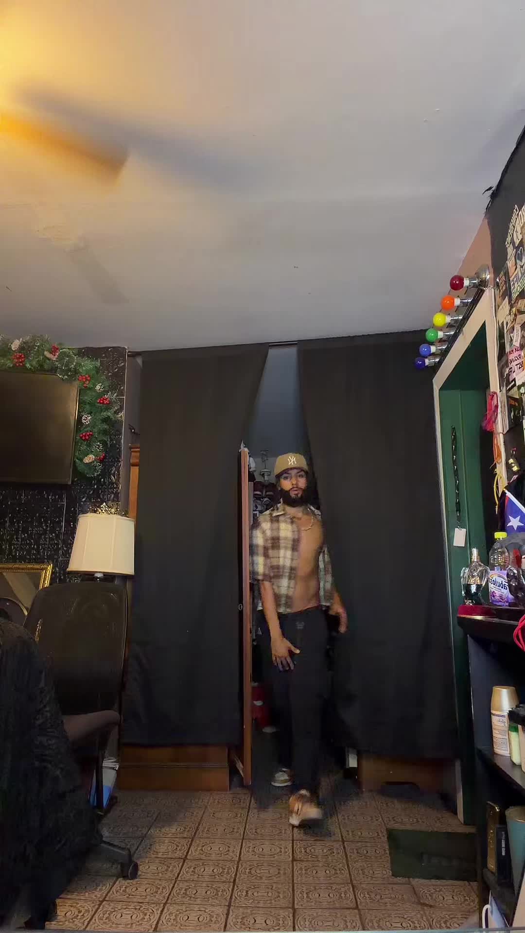 @idkkwtf