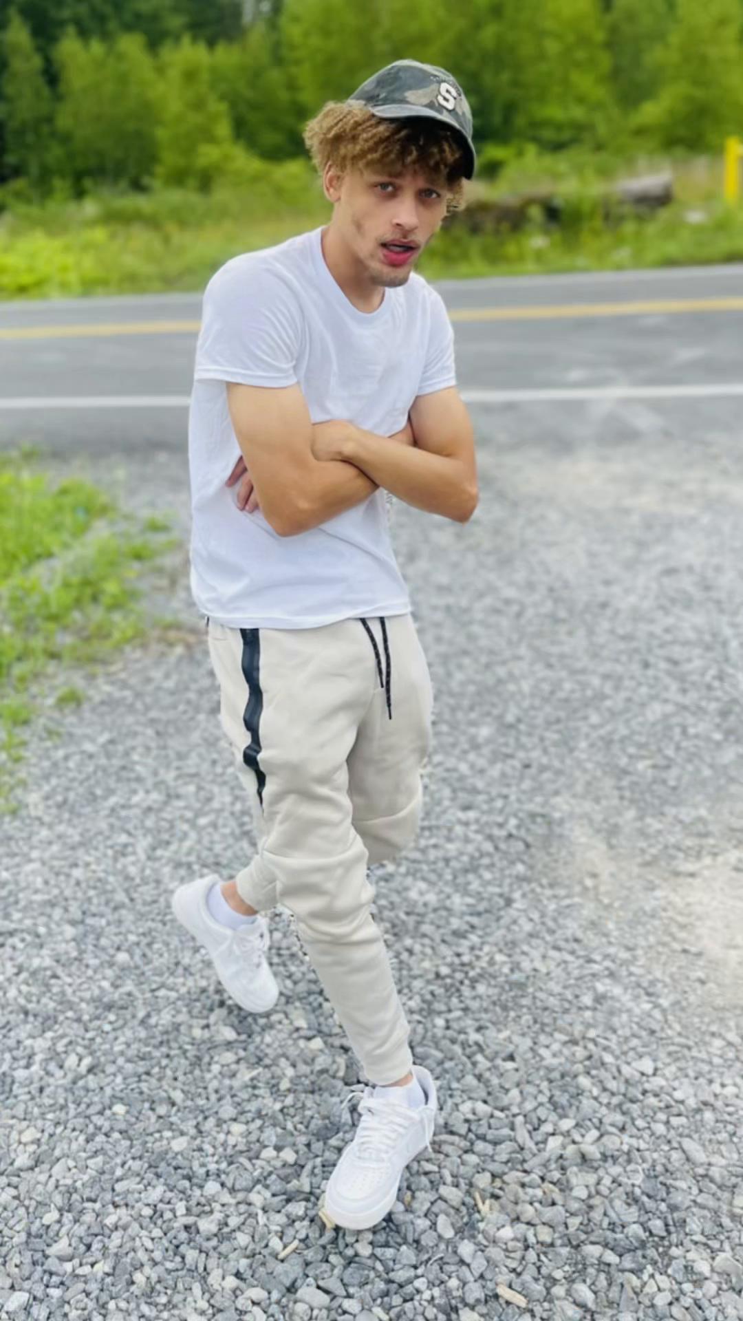 @Badsplashhhh