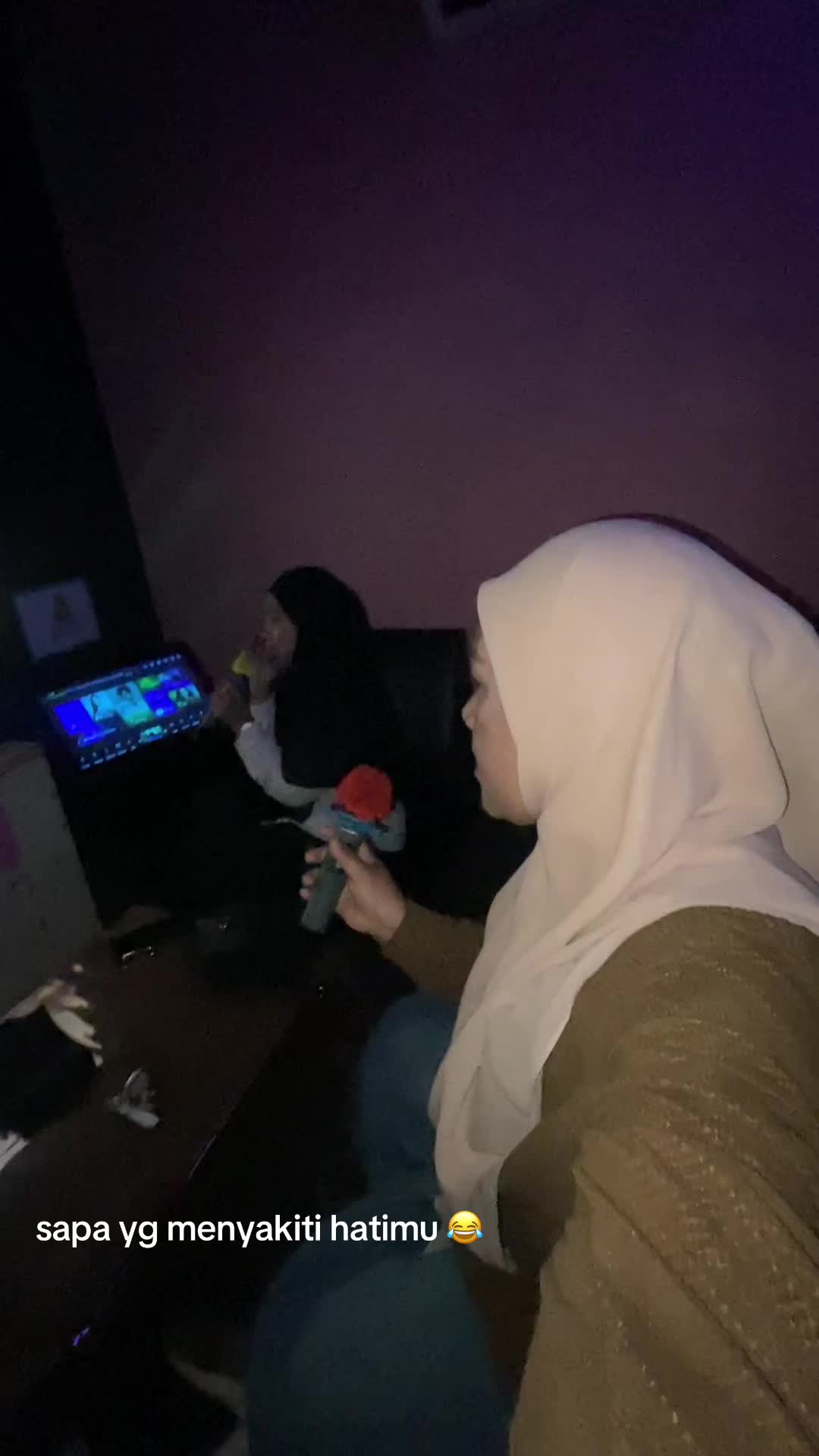@afizahahamat🕊️