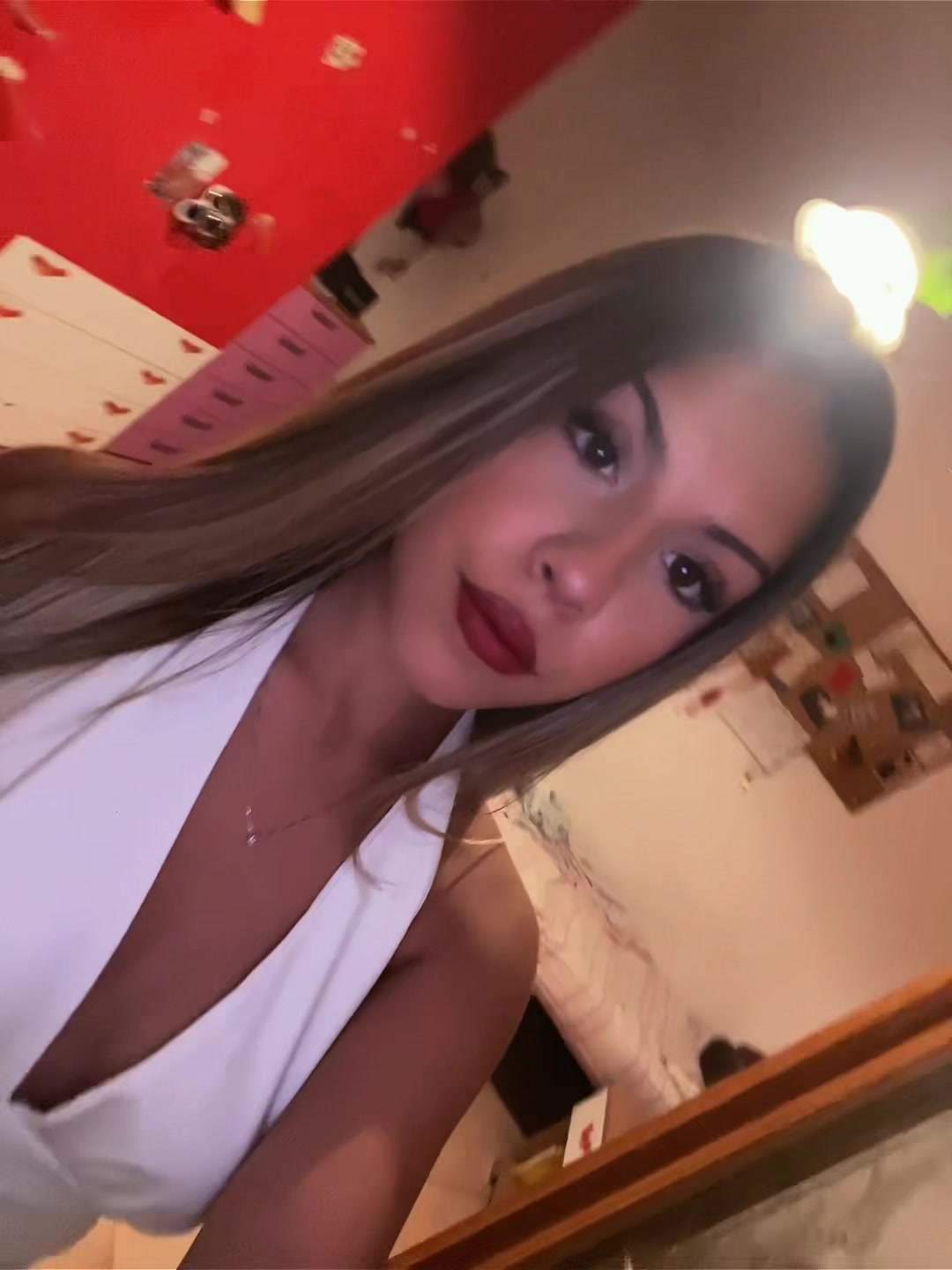@~𝒩