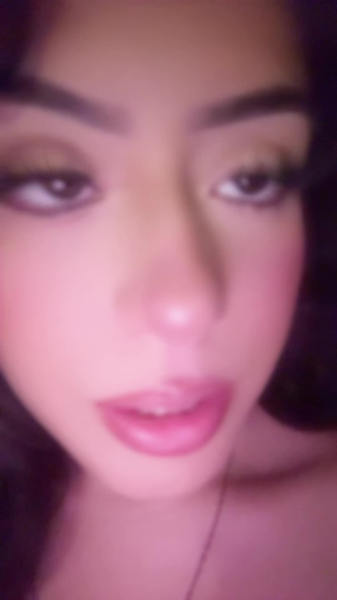 @Khloe