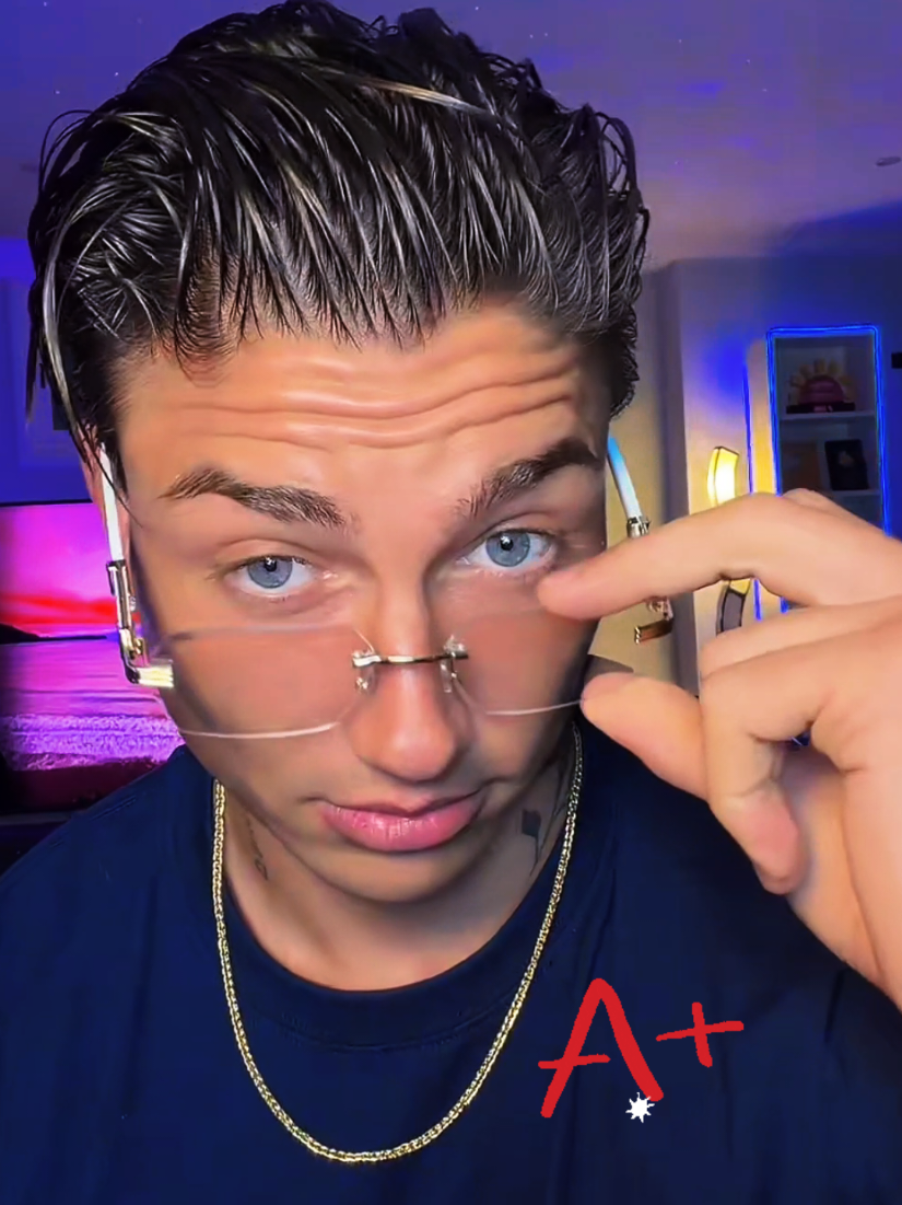 @EdithAu🧟♂️🐊