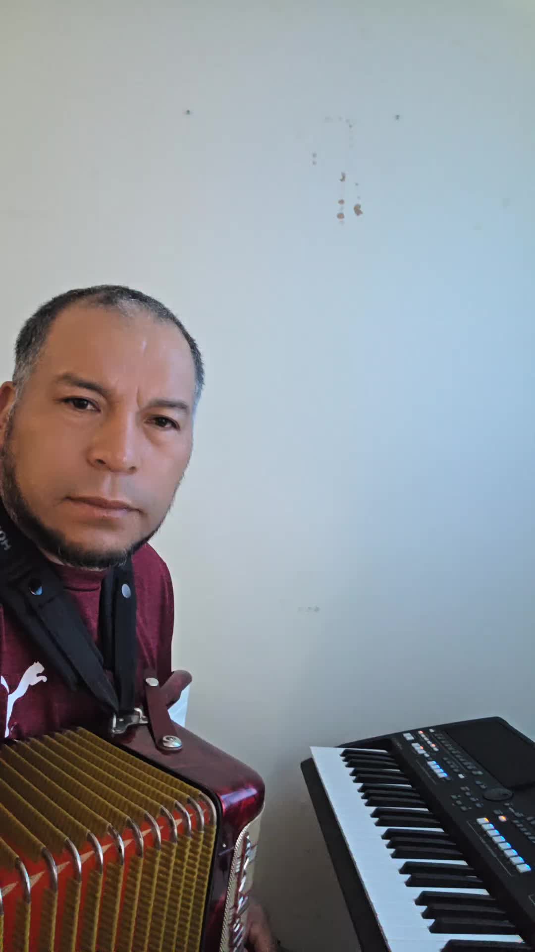 @🎹. J. Q. RUMBERA,🎸🇪🇨🐎🦍🍷