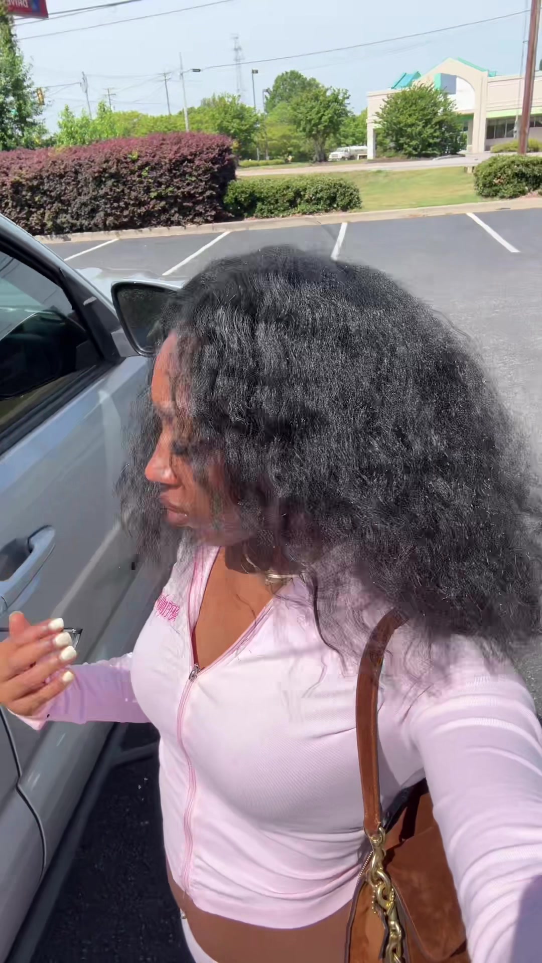@PrettyWithaScar