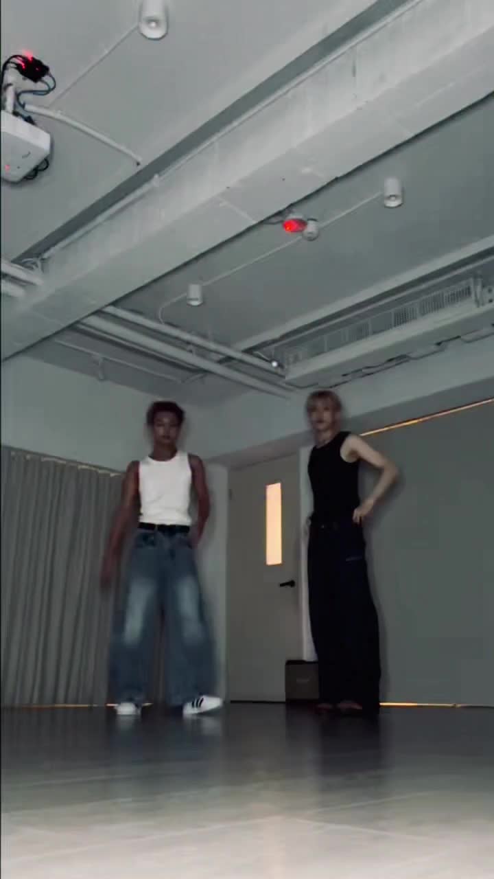 @⋆ ₊ ゚ ☽ * ₊ ⋆