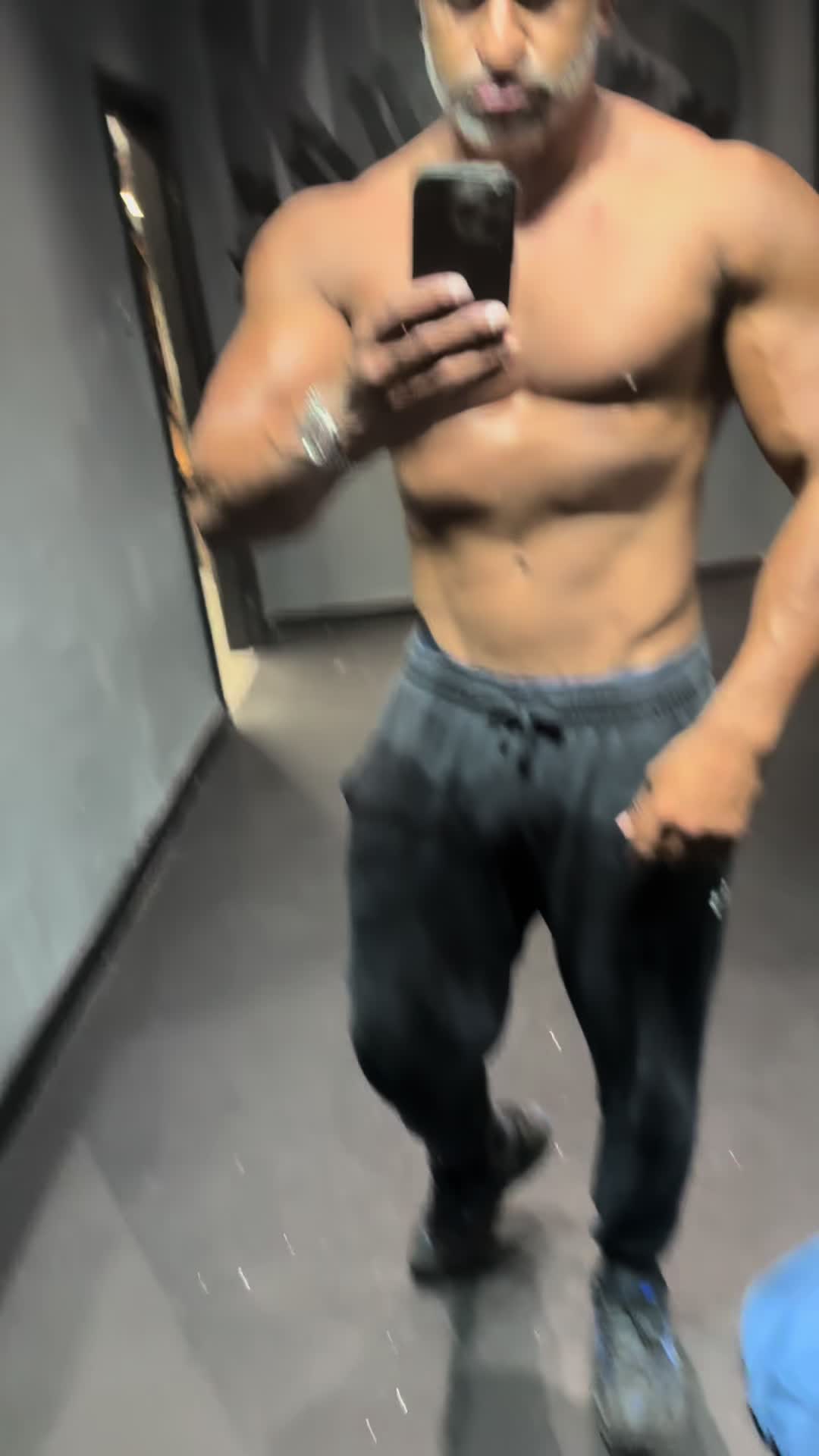 @mrdeen_official__