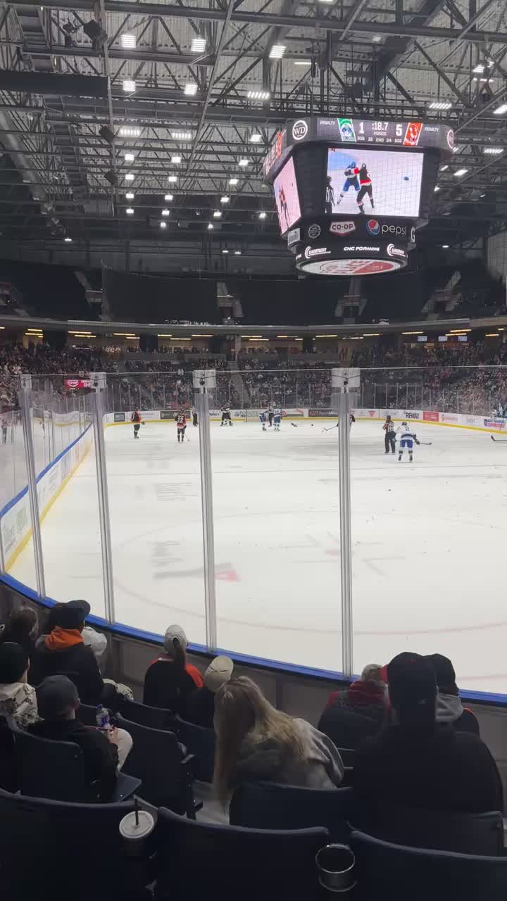 @mthockeymom1
