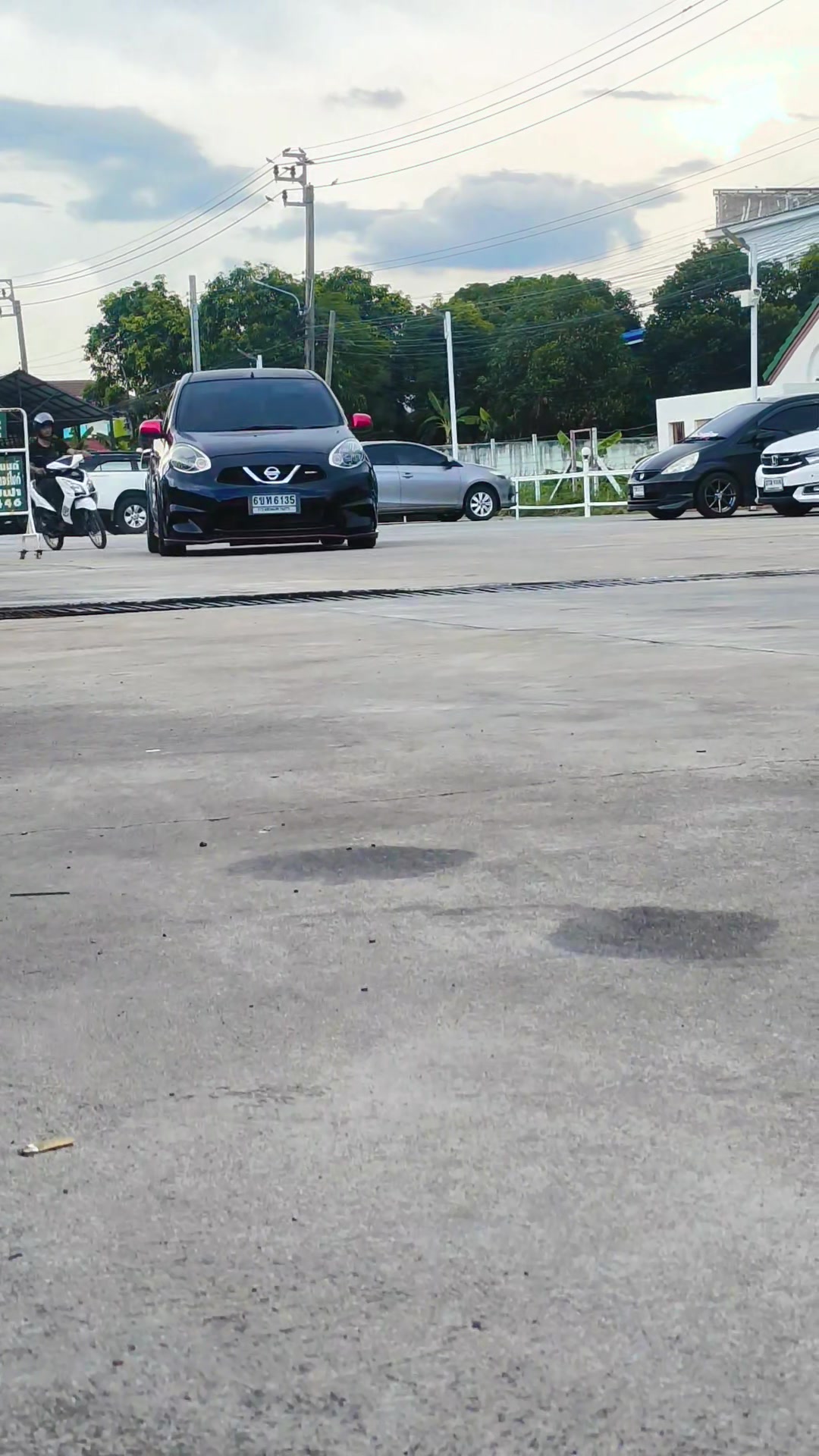 @Suwat Pakdee
