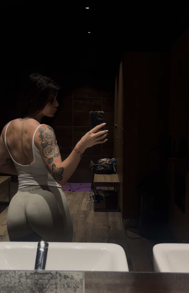 @fitbyamanda_w