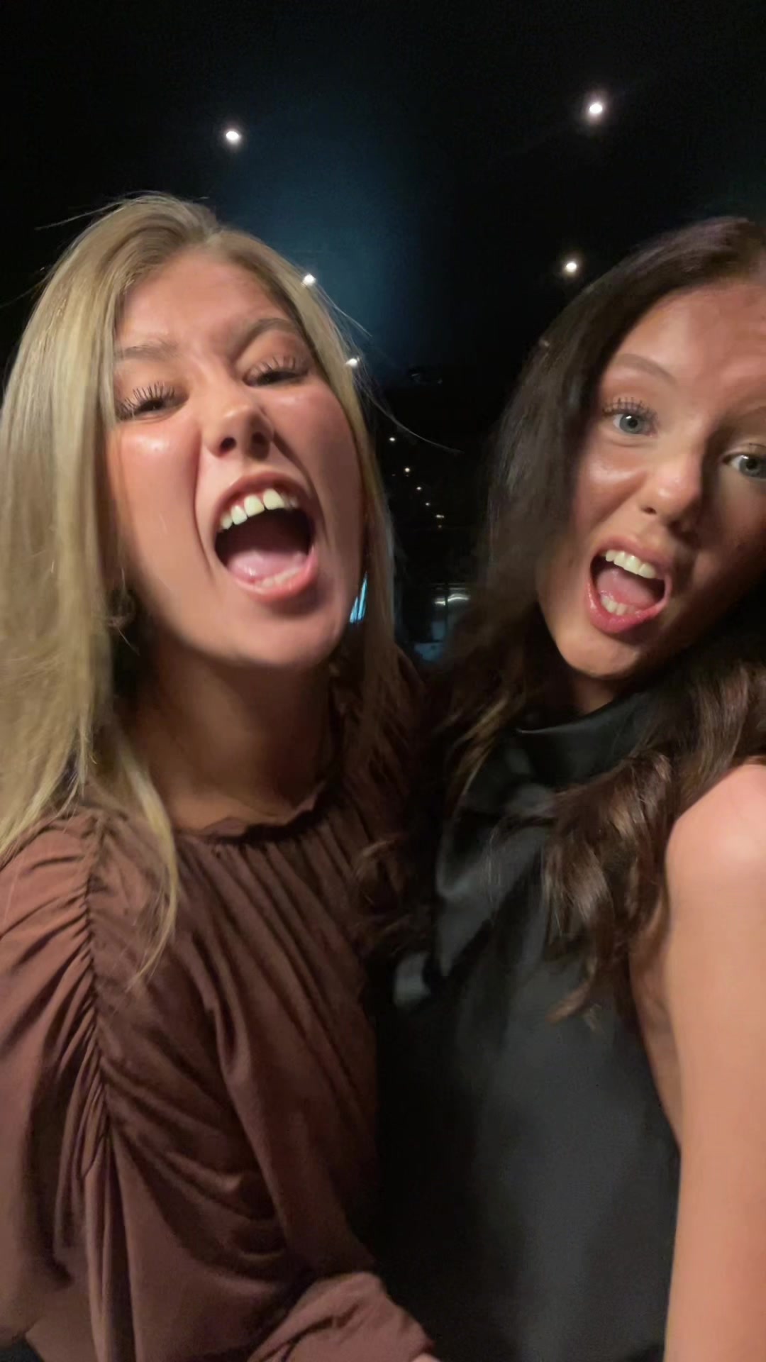 @Loviss