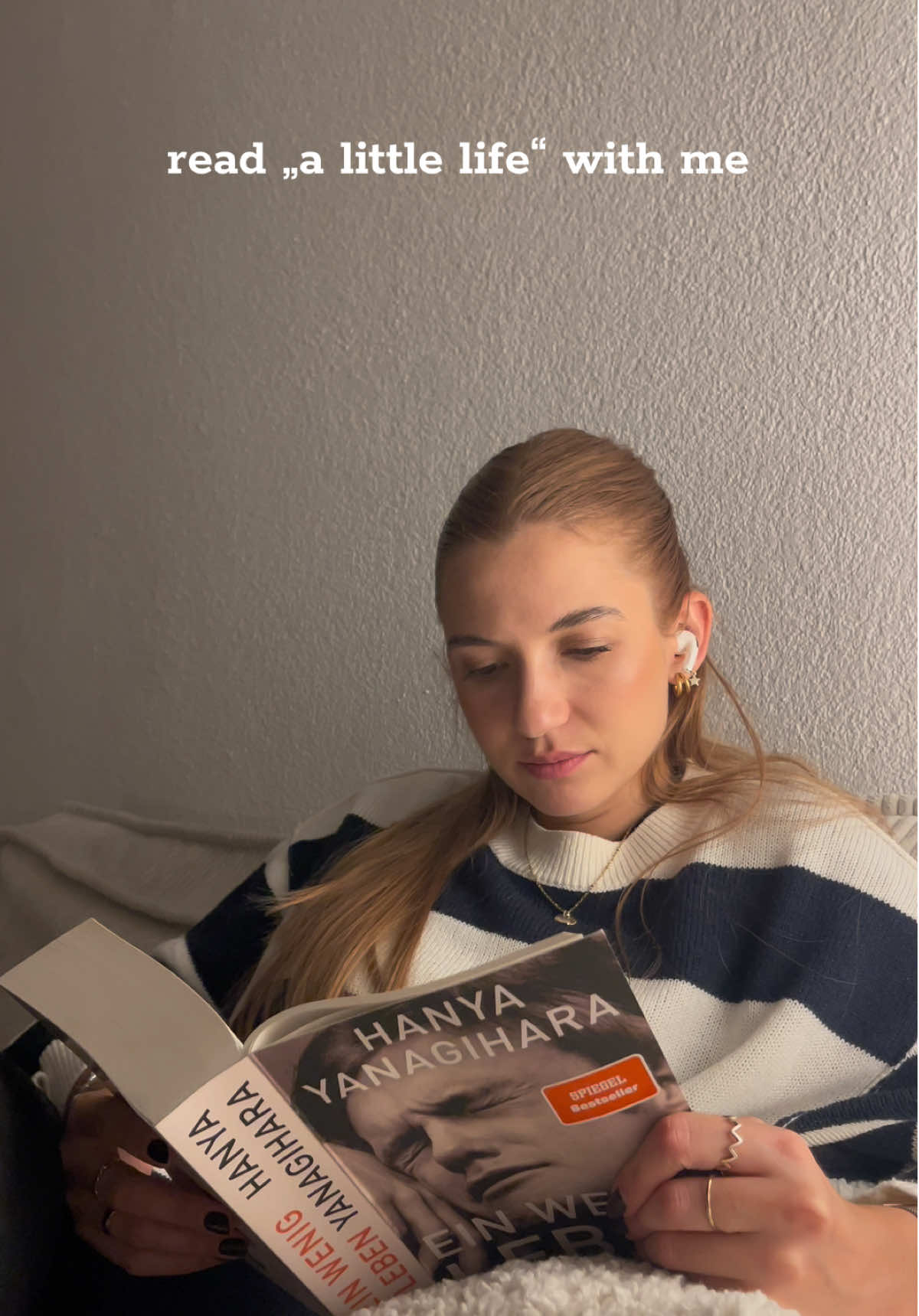 @emibookks 🧝🏼&zwj;♀️📚