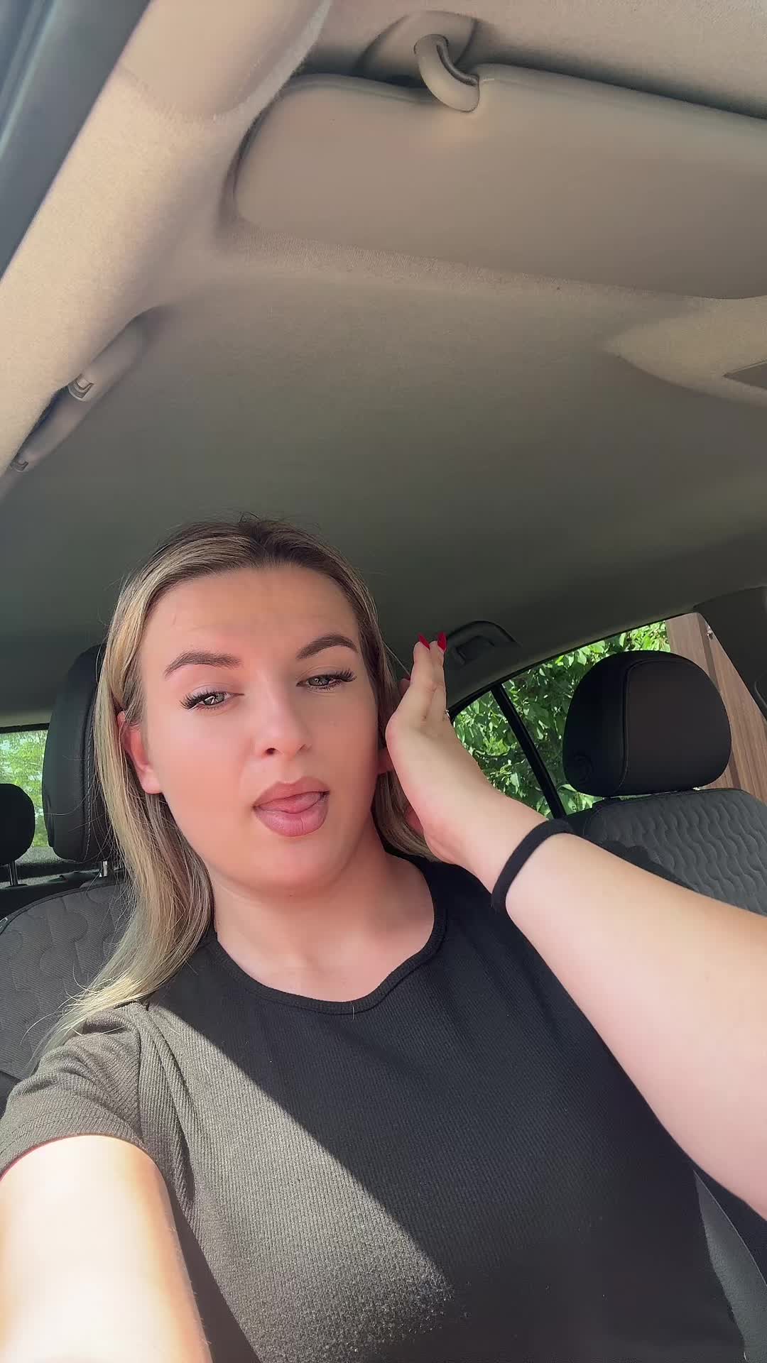 @Iuliaaaa_17