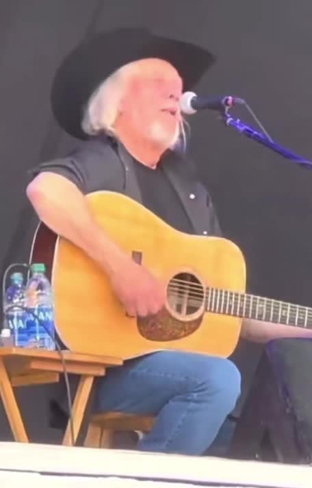 @KeepingItCountry