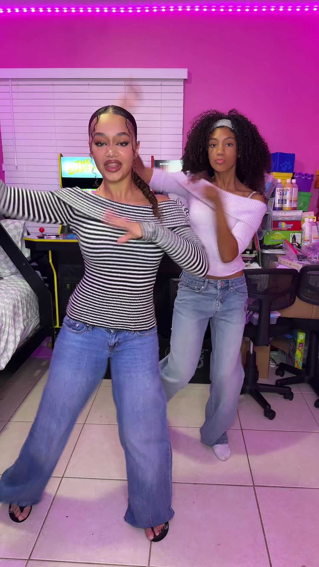 @DemDaddysGirls4