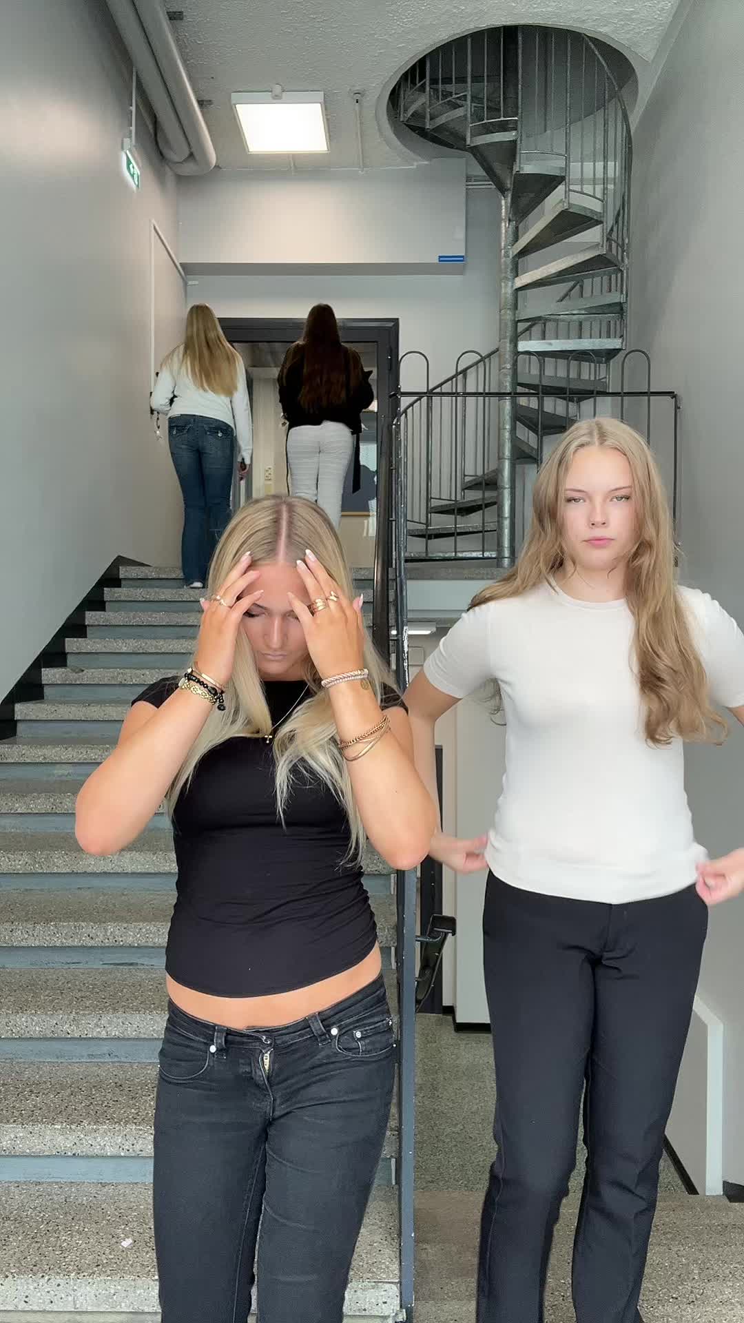 @𝔸𝕟𝕟𝕒